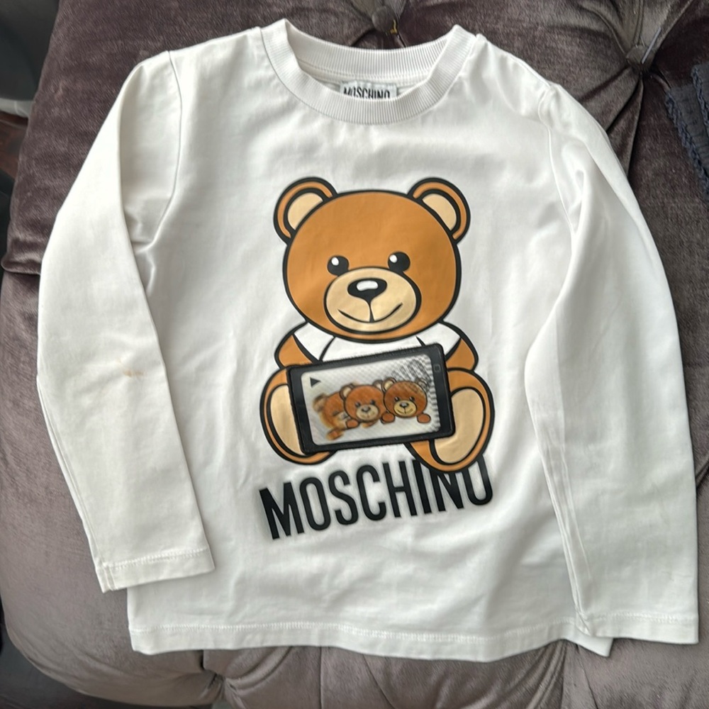 MOSCHINO
Holographic Teddy Bear T-Shirt Long Sleeve